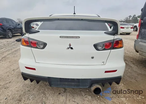 2011 Mitsubishi Lancer Evolution Gsr z USA, uszkodzony, nr VIN JA32W8FV0BU043482